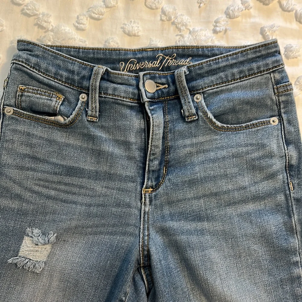 High-Rise Straight Crop Distressed Jeans - Picture 2 of 9